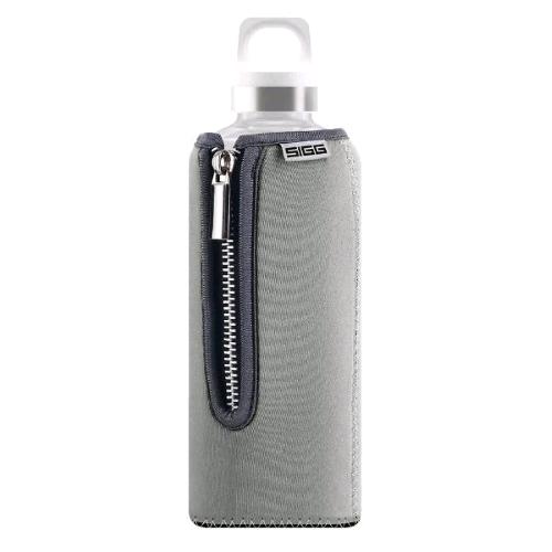 SIGG BOTTLES STELLA BORRACCIA IN VETRO DA 0.5 LT COPERTURA ISOLANTE IN NEOPRENE CON CERNIERA GRIGIO 