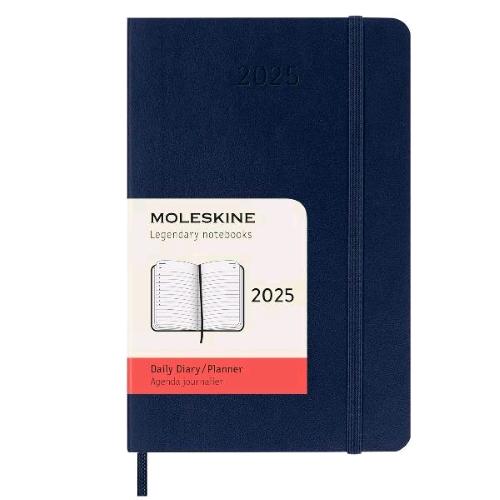 MOLESKINE DAILY AGENDA GIORNALIERA 2025 9 X 14 CM 12 MESI GENNAIO DICEMBRE COPERTINA MORBIDA CON ELASTICO BLU