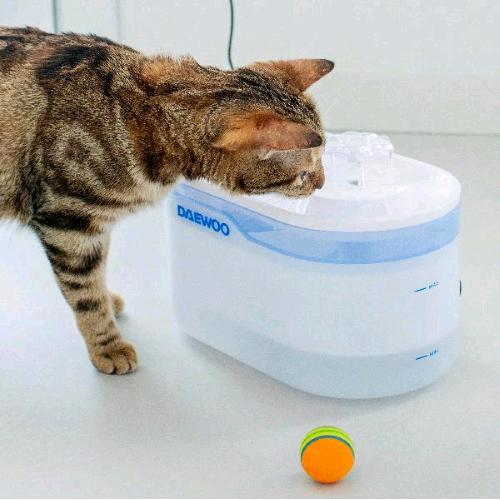 DAEWOO D-WF11626T-W SMART PET WATER FOUNTAIN FONTANA D'ACQUA AUTOMATICA 2.6 LT PER ANIMALI CON APP DEDICATA TUYA MOTORE SILENZIOSO BIANCO